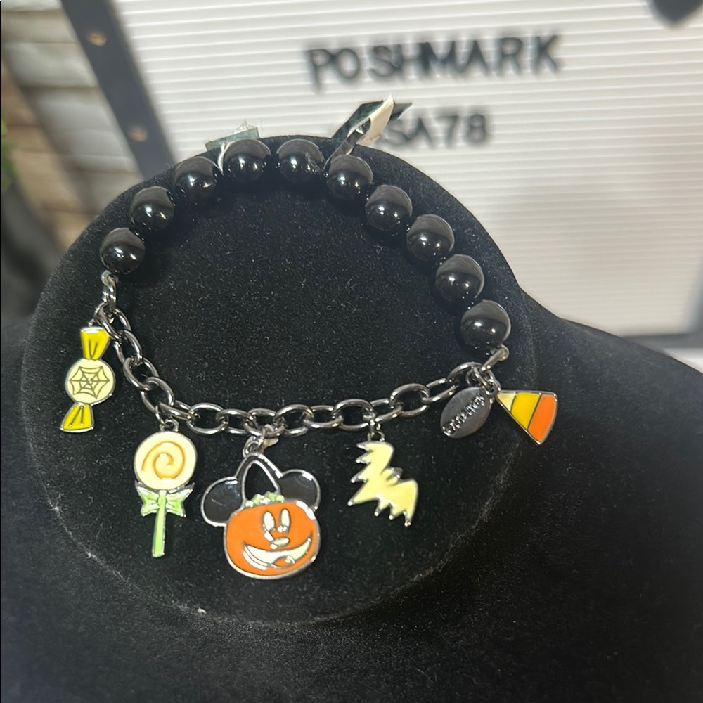 DISNEY Glow In The Dark Halloween Bracelet